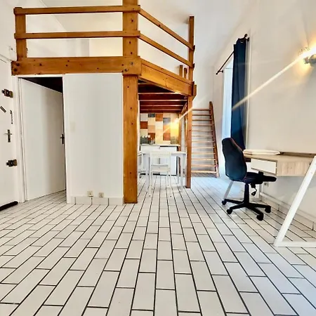 In Hyper Centre Close To Amenities Lägenhet *