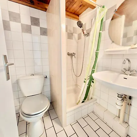 In Hyper Centre Close To Amenities